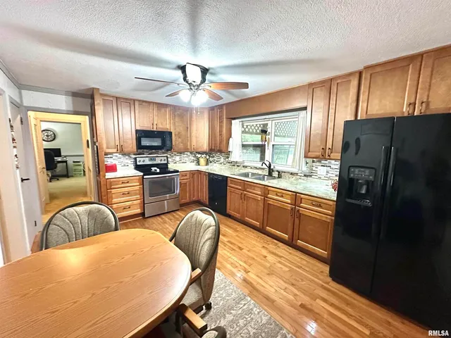 $217,900 | 1 Estate Drive, Centralia, IL 62801