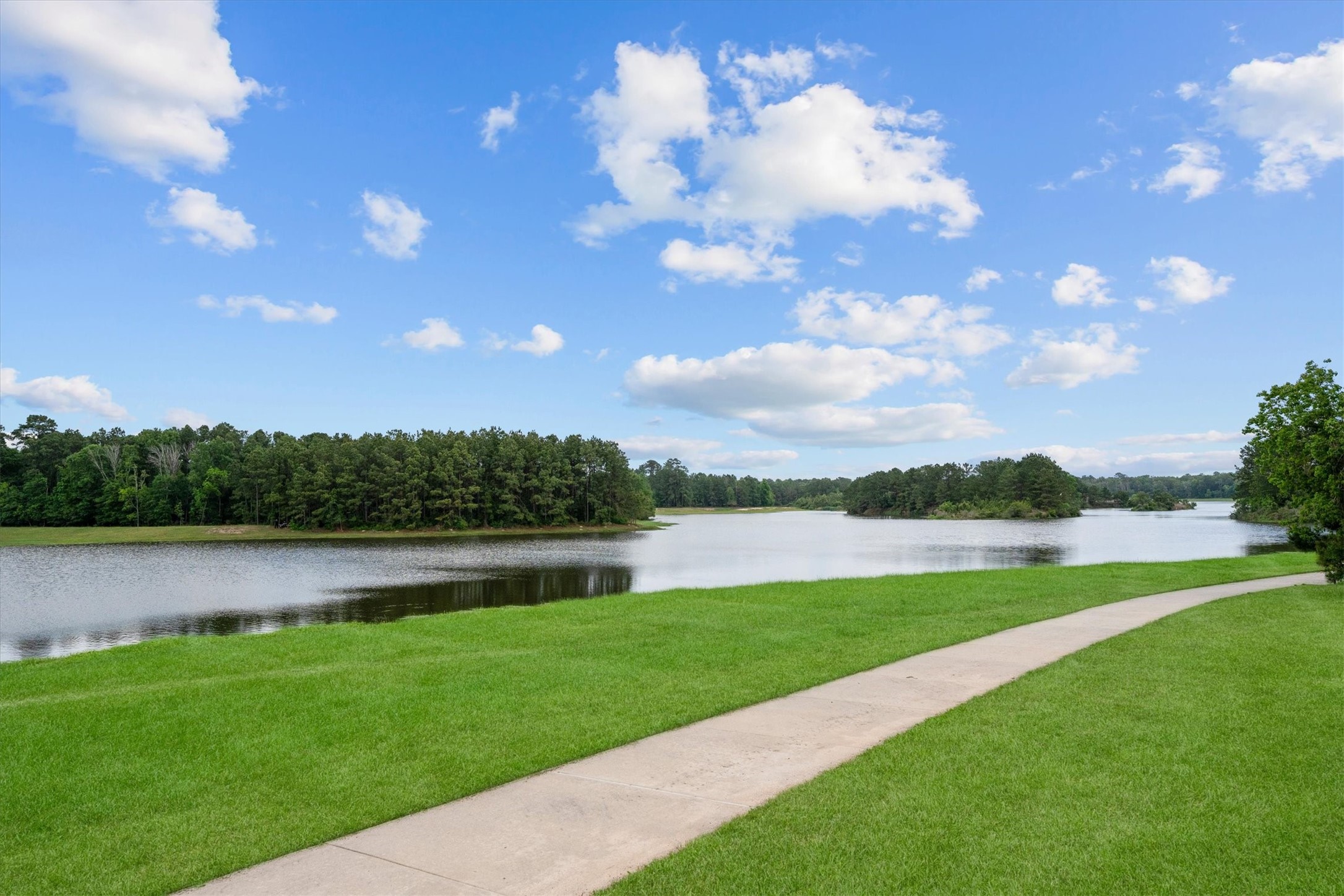 3639 Cottage Pines Lane Spring, TX 77386 - Photo 29 of 31 Walk and fish at Lake Holcomb
