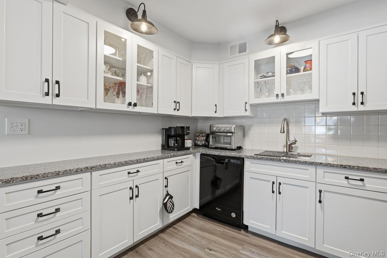 119 Village Road, Unit H Yorktown Heights, NY 10598 - Photo 9 of 32