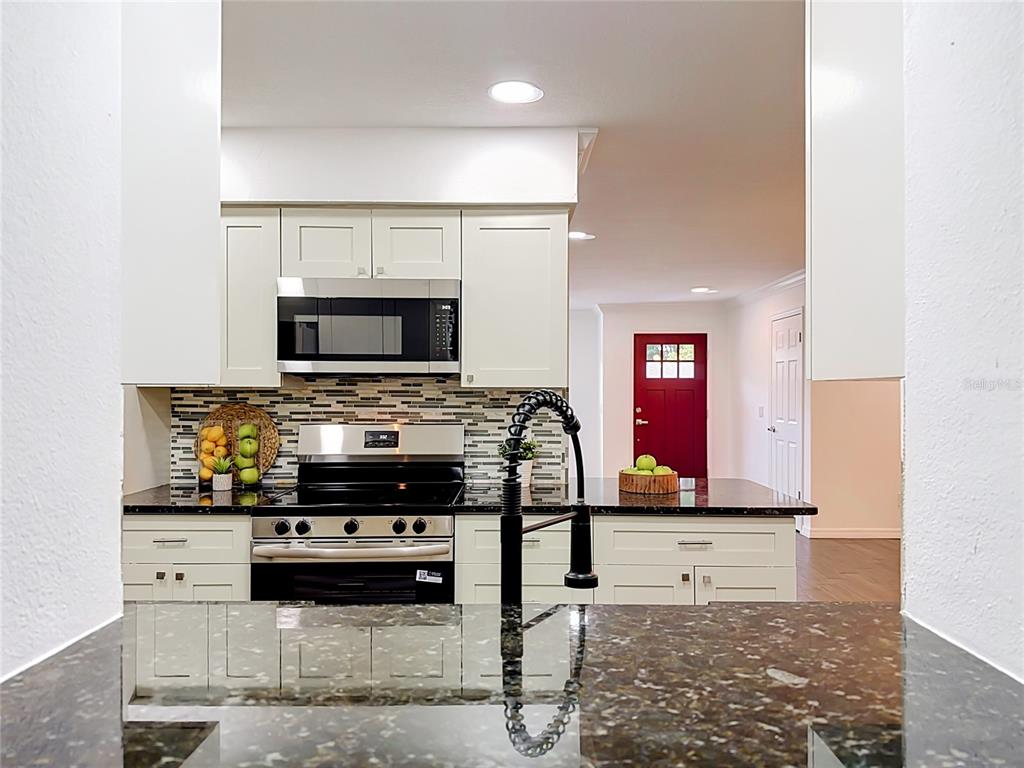 458 Weathersfield Avenue Altamonte Springs, FL 32714 - Photo 13 of 32