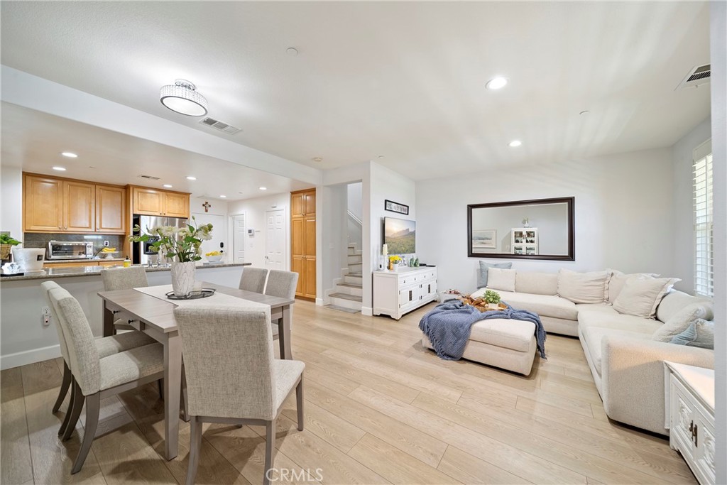 20426 Paseo Cresta Porter Ranch, CA 91326 - Photo 9 of 44