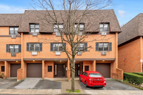 $775,000 | 22030 64th Avenue, Unit 2 | Oakland Gardens