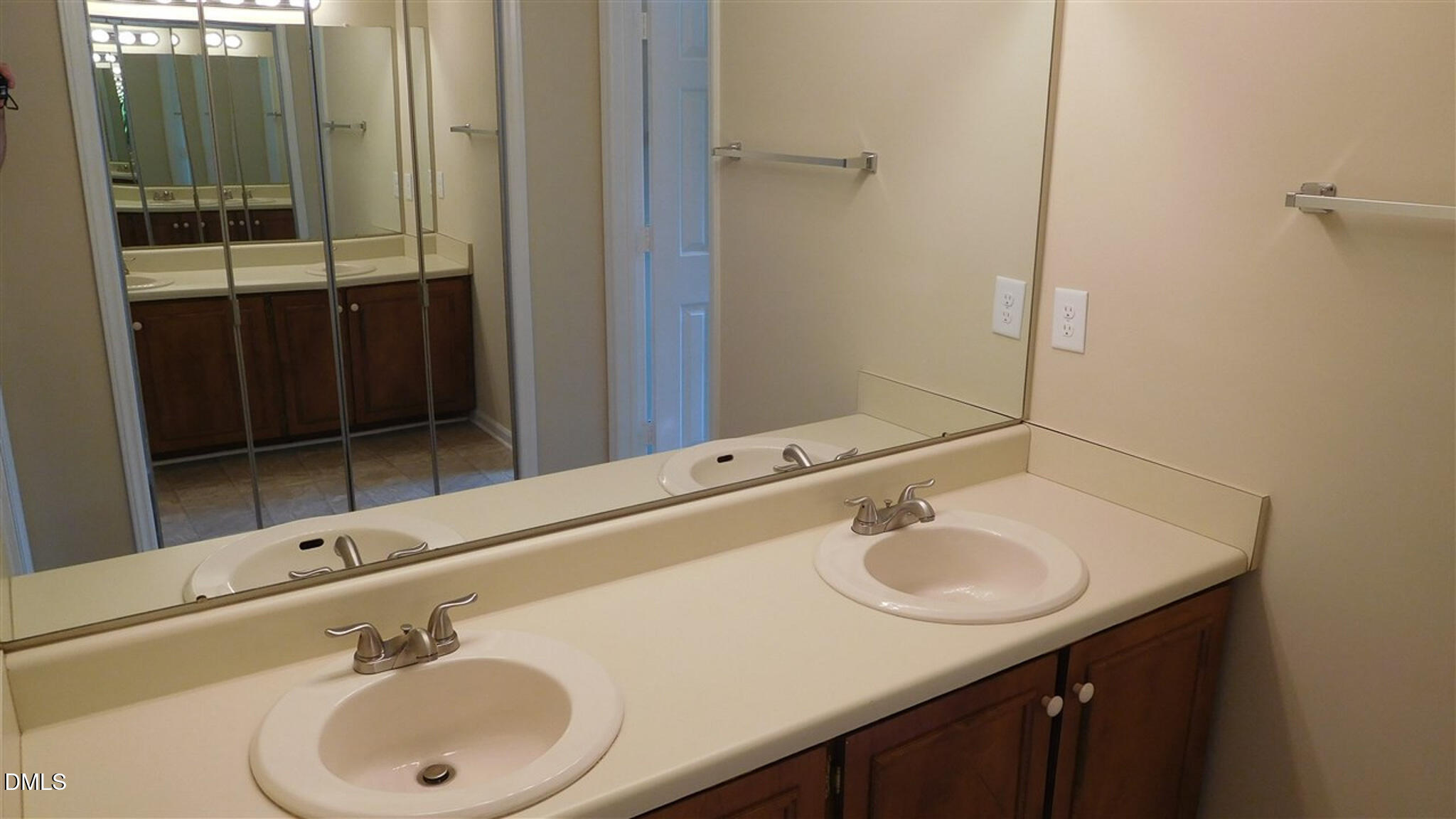 3512 Lytham Place Raleigh, NC 27604 - Photo 19 of 21 mls21