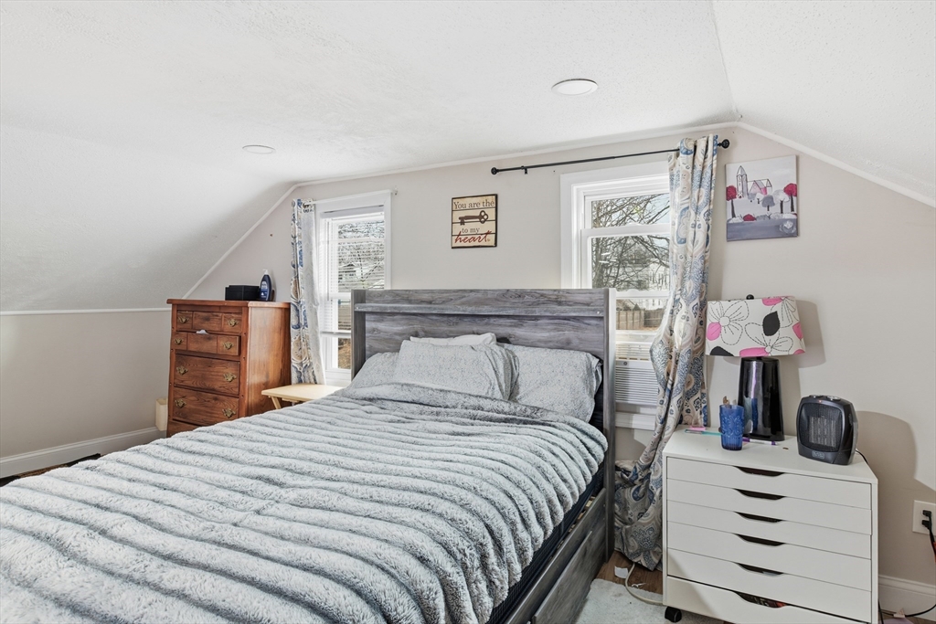 238 East Main Street Chicopee, MA 01020 - Photo 20 of 37