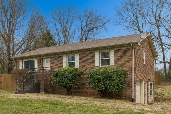 $342,000 | 121 Marilyn Drive, Dickson, TN 37055