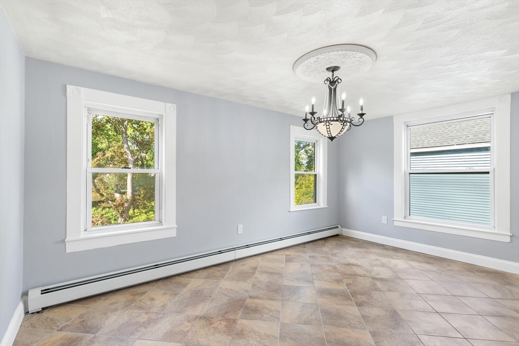 39 Garfield Avenue Woburn, MA 01801 - Photo 11 of 41