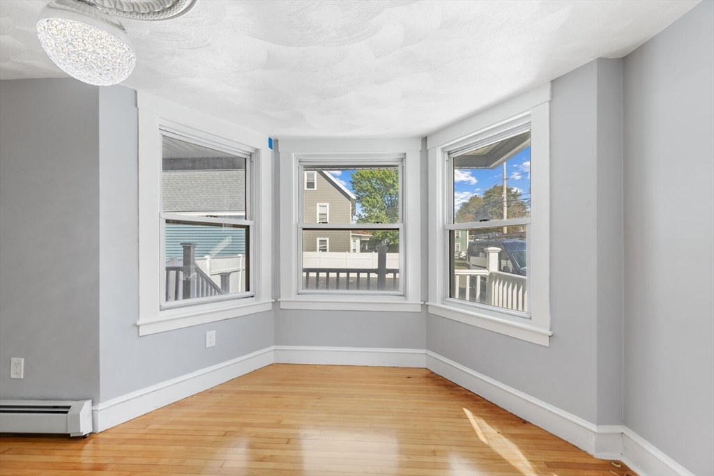 39 Garfield Avenue Woburn, MA 01801 - Photo 16 of 41