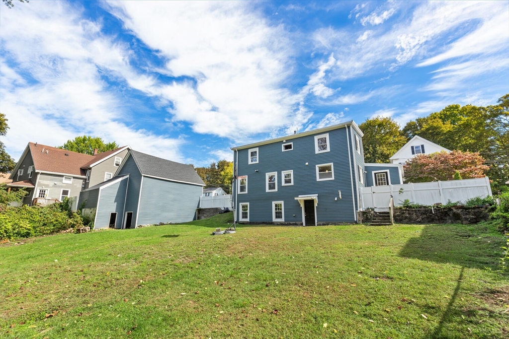 39 Garfield Avenue Woburn, MA 01801 - Photo 34 of 41