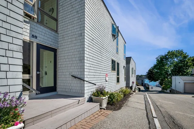 $3,800 | 50 Allerton Place, Unit B, Marblehead, MA 01945