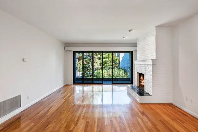 $3,800 | 50 Allerton Place, Unit B, Marblehead, MA 01945