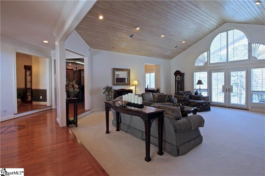 705 Sunpointe Court Seneca, SC 29672 - Photo 14 of 36 Gallery Image 14
