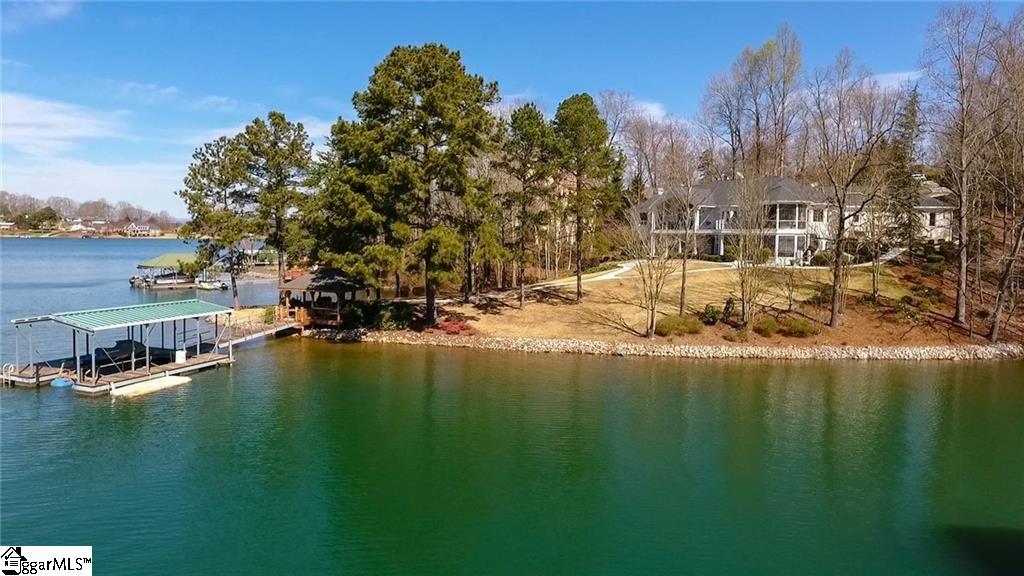 705 Sunpointe Court Seneca, SC 29672 - Photo 3 of 36 Gallery Image 3