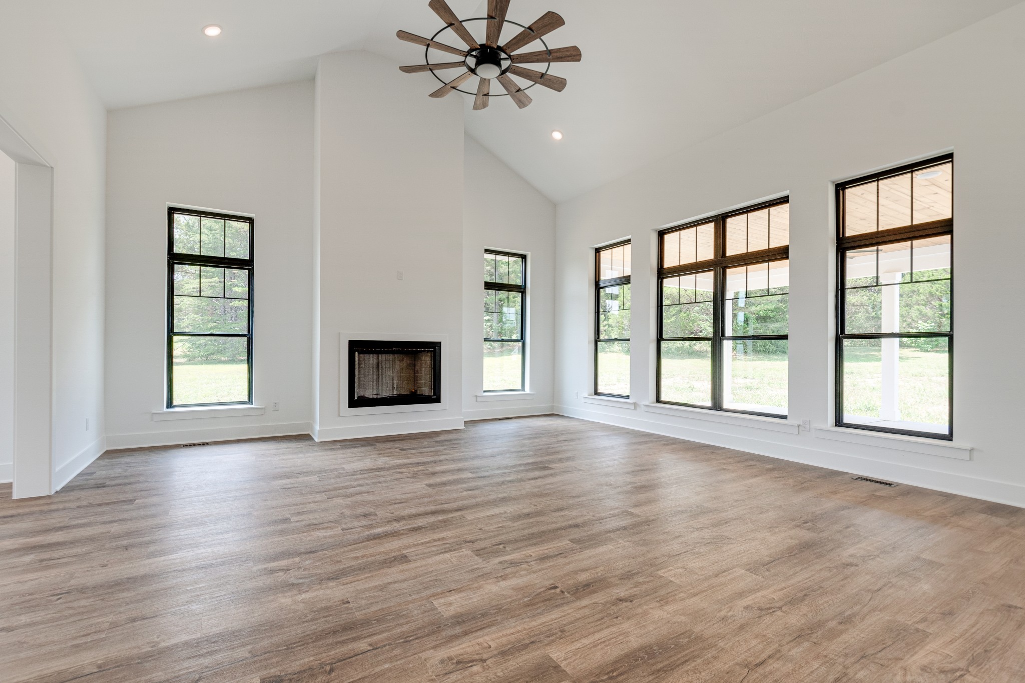 473 Cedar Ridge Lane Smithville, TN 37166 - Photo 9 of 34