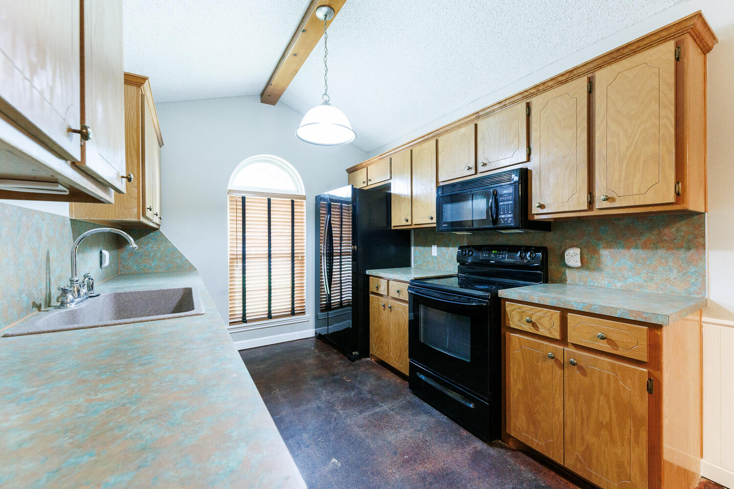 6301 33rd Street Lubbock, TX 79407 - Photo 15 of 41 Kitchen