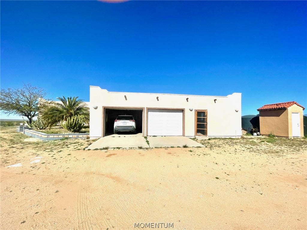 21477 South Sundance Kid Road Yucca, AZ 86438 - Photo 10 of 66 Gallery Image 10