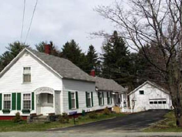 52 Portland Street Lancaster, NH 03584 - Photo 1 of 2 Gallery Image 1