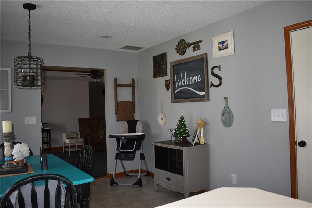 2264 Hedge Road Seymour, IN 47274 - Photo 11 of 28 Gallery Image 11