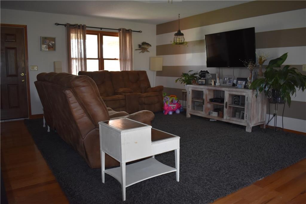2264 Hedge Road Seymour, IN 47274 - Photo 6 of 28 Gallery Image 6