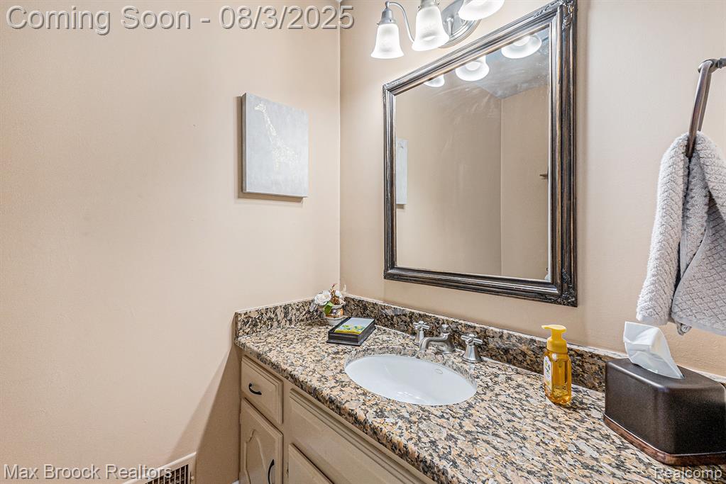 4705 Rivers Edge Drive Troy, MI 48098 - Photo 21 of 51