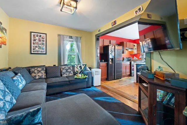 $349,400 | 111 Glass Street, Pembroke, NH 03275