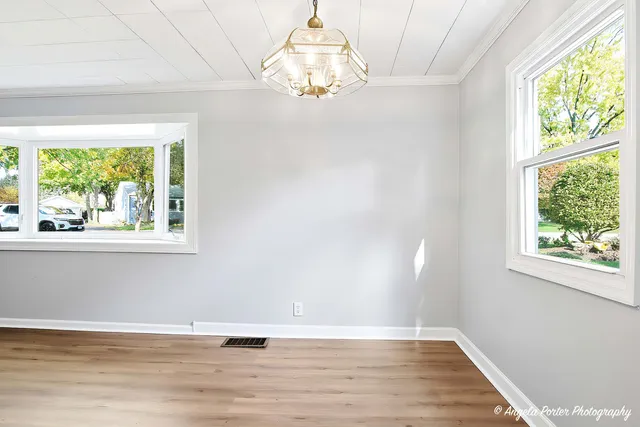 $268,900 | 433 East High Street, Mundelein, IL 60060