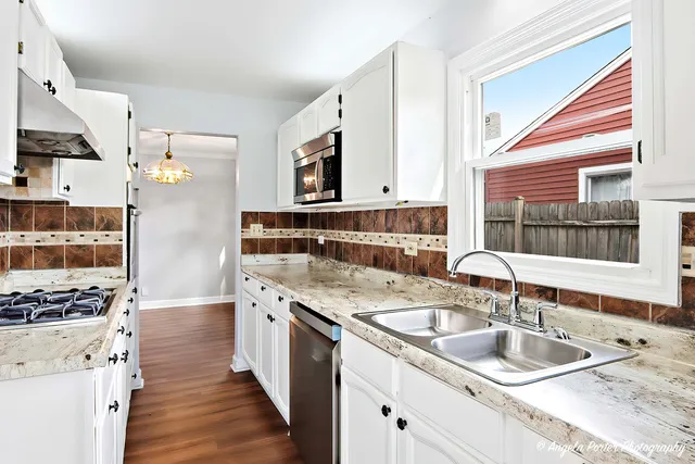 $268,900 | 433 East High Street, Mundelein, IL 60060