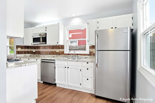 $268,900 | 433 East High Street, Mundelein, IL 60060