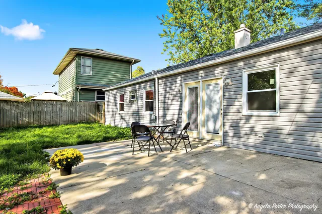 $268,900 | 433 East High Street, Mundelein, IL 60060