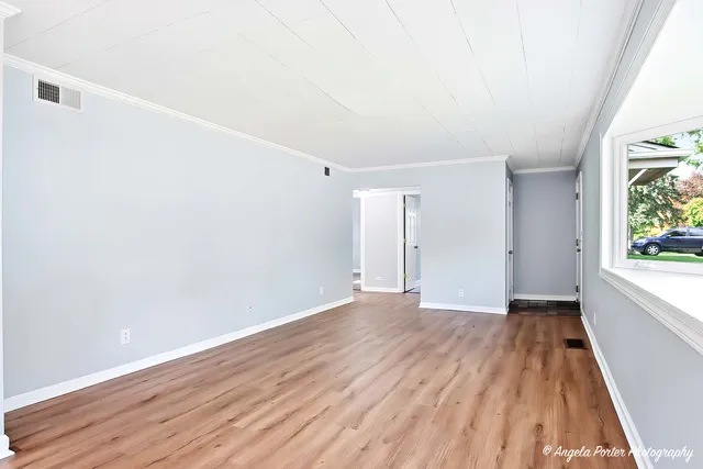 $268,900 | 433 East High Street, Mundelein, IL 60060