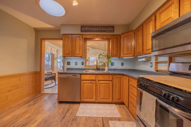 $265,000 | 1318 6th Street Southwest, Willmar, MN 56201