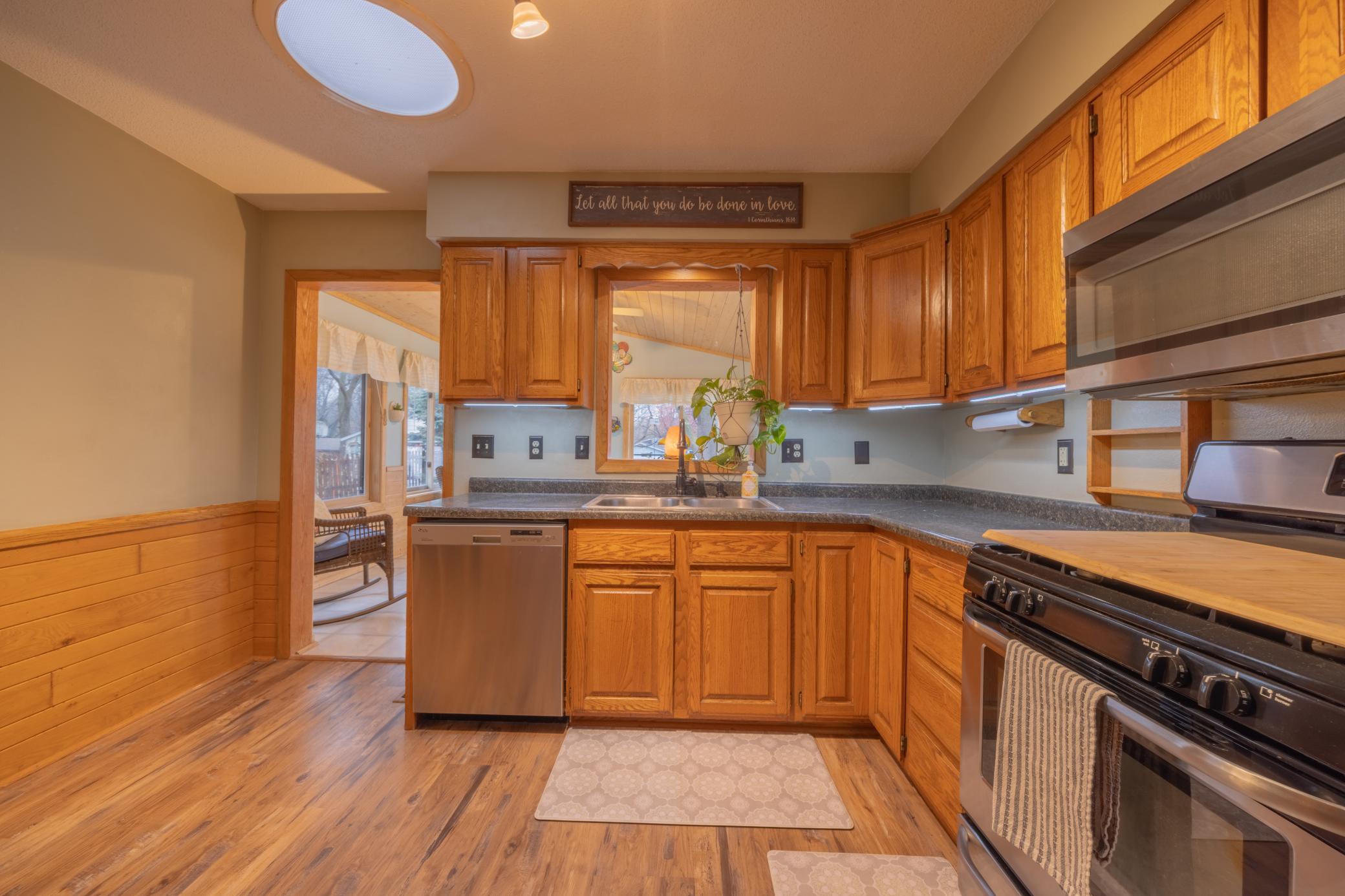 1318 6th Street Southwest Willmar, MN 56201 - Photo 13 of 32