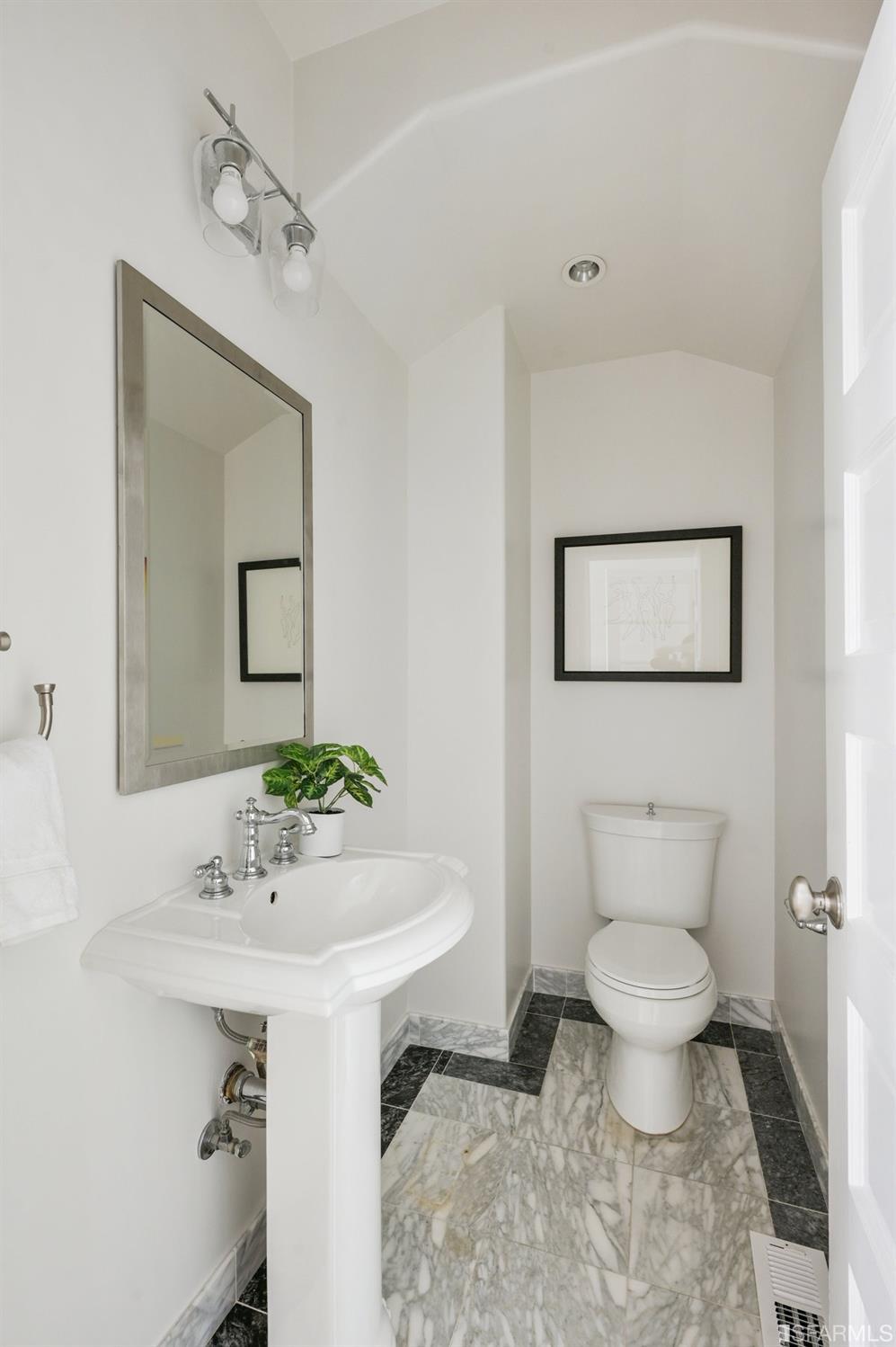 634 3rd Avenue San Francisco, CA 94118 - Photo 15 of 21