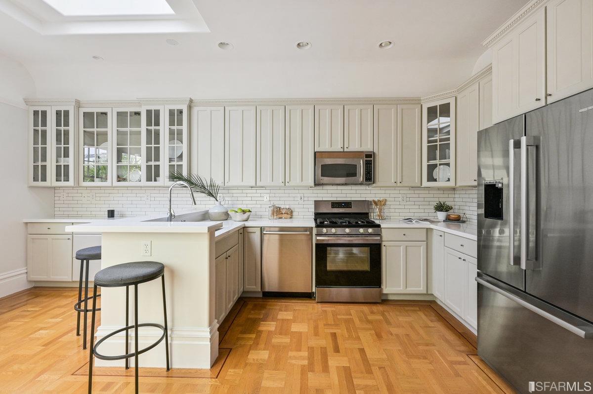 634 3rd Avenue San Francisco, CA 94118 - Photo 4 of 21