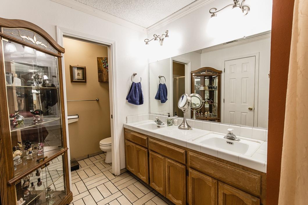 12473 West E Street Biola, CA 93606 - Photo 18 of 31