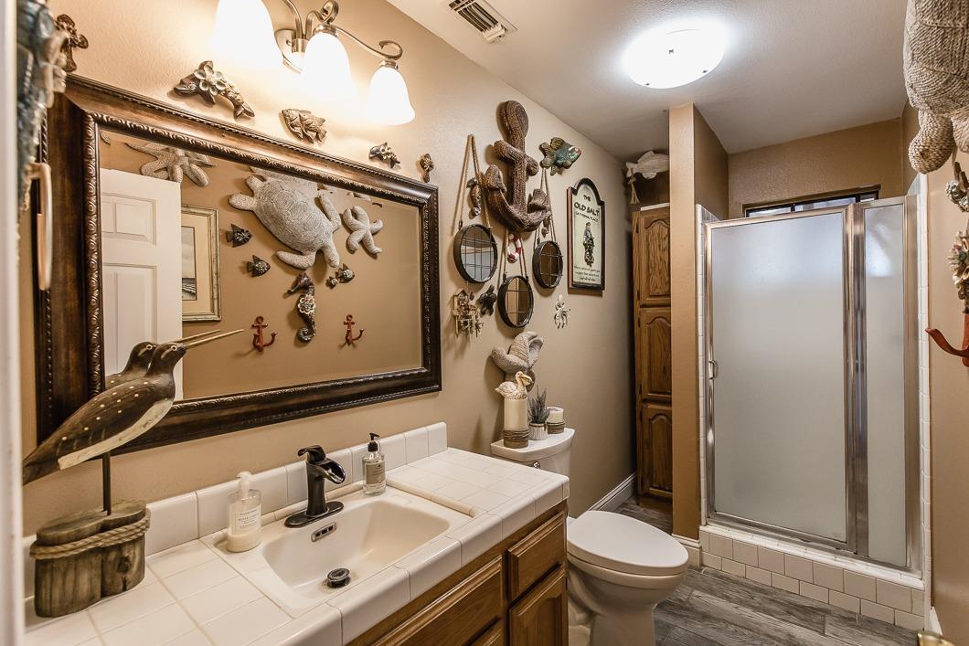 12473 West E Street Biola, CA 93606 - Photo 19 of 31