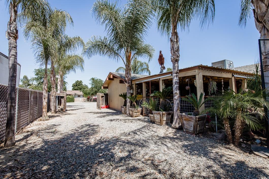 12473 West E Street Biola, CA 93606 - Photo 7 of 31