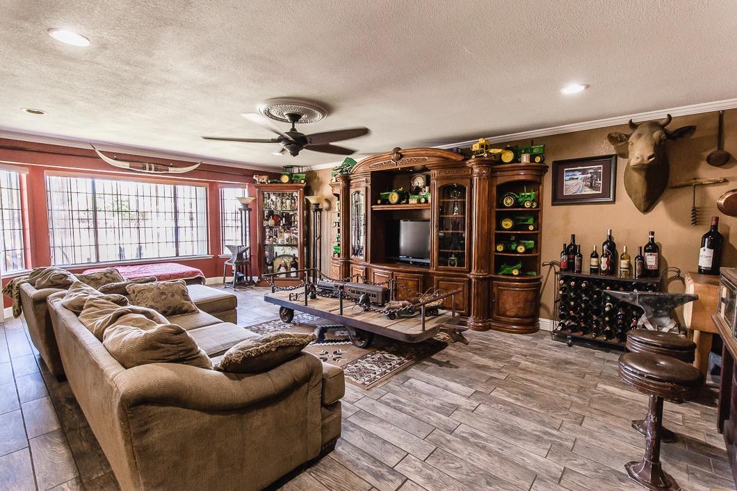 12473 West E Street Biola, CA 93606 - Photo 9 of 31