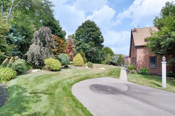 1 Fay Road Dedham, MA 02026 - Photo 4 of 30 Gallery Image 4