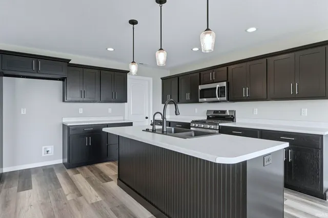 $364,900 | 840 Zenos Boulevard, Fort Wayne, IN 46818