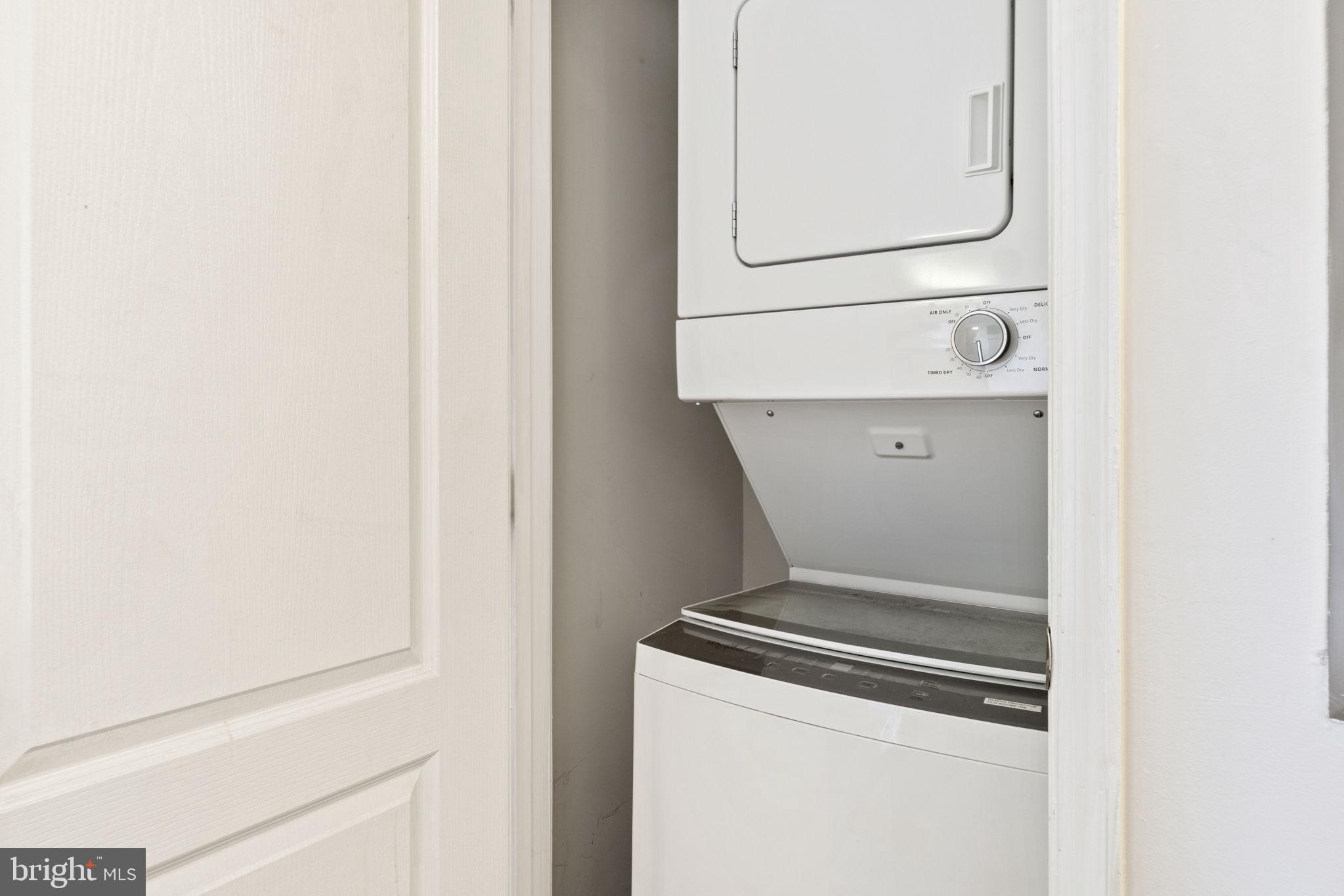 738 Longfellow Street Northwest, Unit 209 Washington, DC 20011 - Photo 15 of 21 Washer / dryer