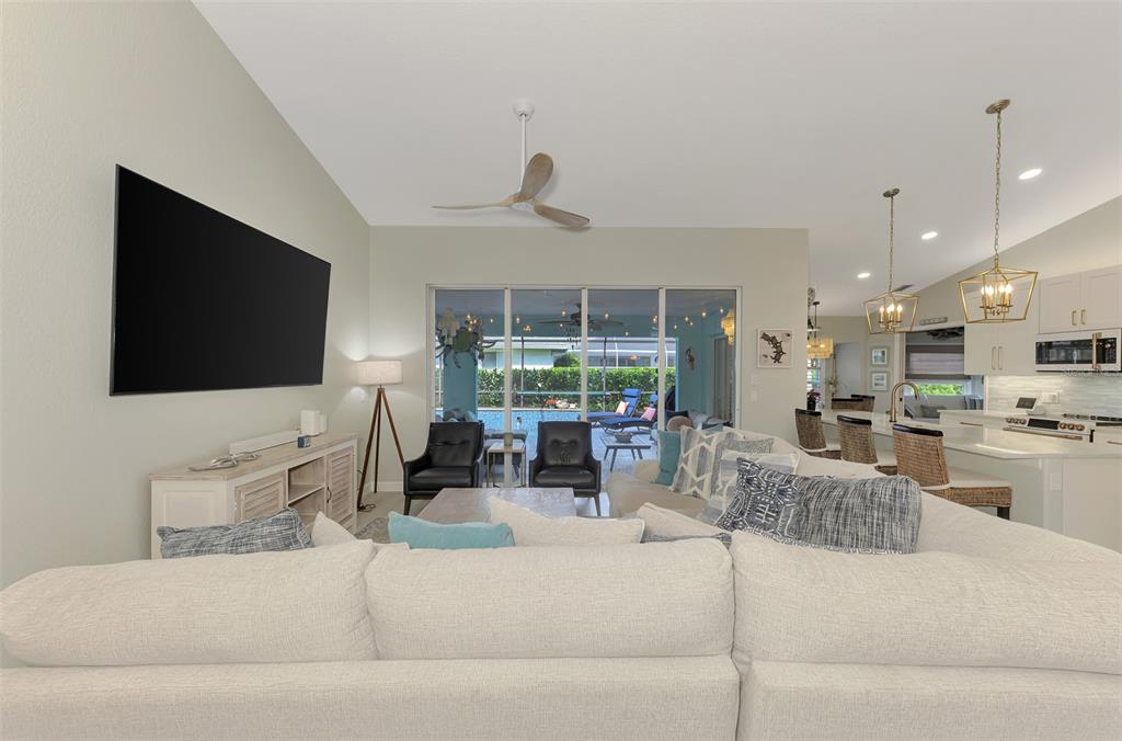5832 Cleveland Road Venice, FL 34293 - Photo 13 of 67 Gallery Image 13