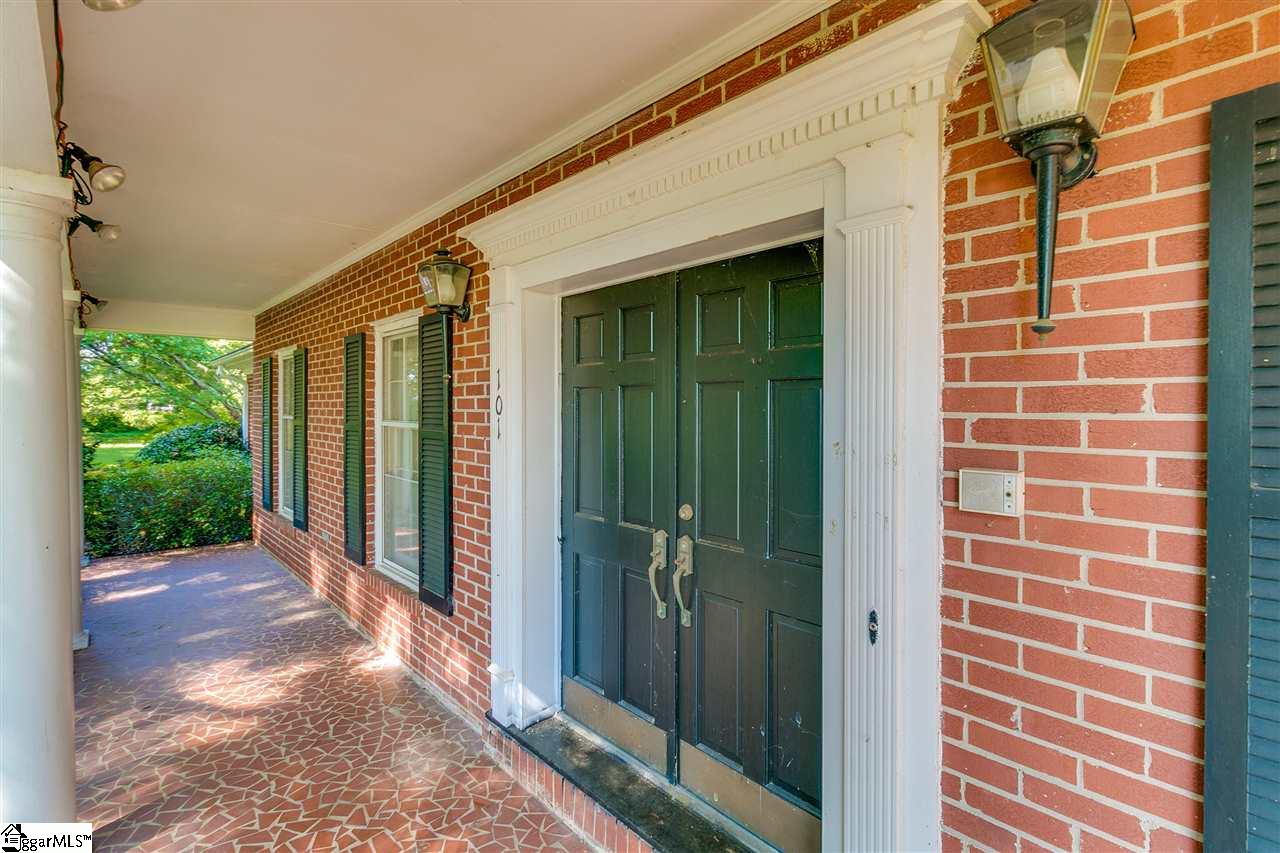 101 Oakland Way Fountain Inn, SC 29644 - Photo 4 of 32 Gallery Image 4