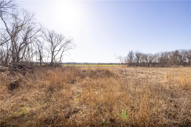 $210,000 | 41045 West 327th Street, Osawatomie, KS 66064