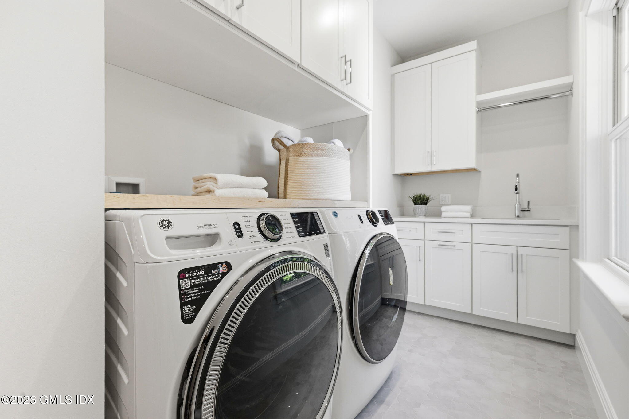 11 Hearthstone Drive Riverside, CT 06878 - Photo 25 of 37 Laundry Room