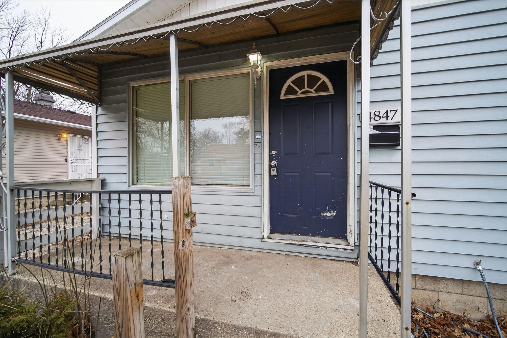 4847 North 48th Street Milwaukee, WI 53218 - Photo 2 of 38 03_4847_N_48th_St_Milwaukee_WI_53218-Ext