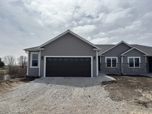 $394,900 | 121 Resort Drive, Johnson Creek, WI 53094