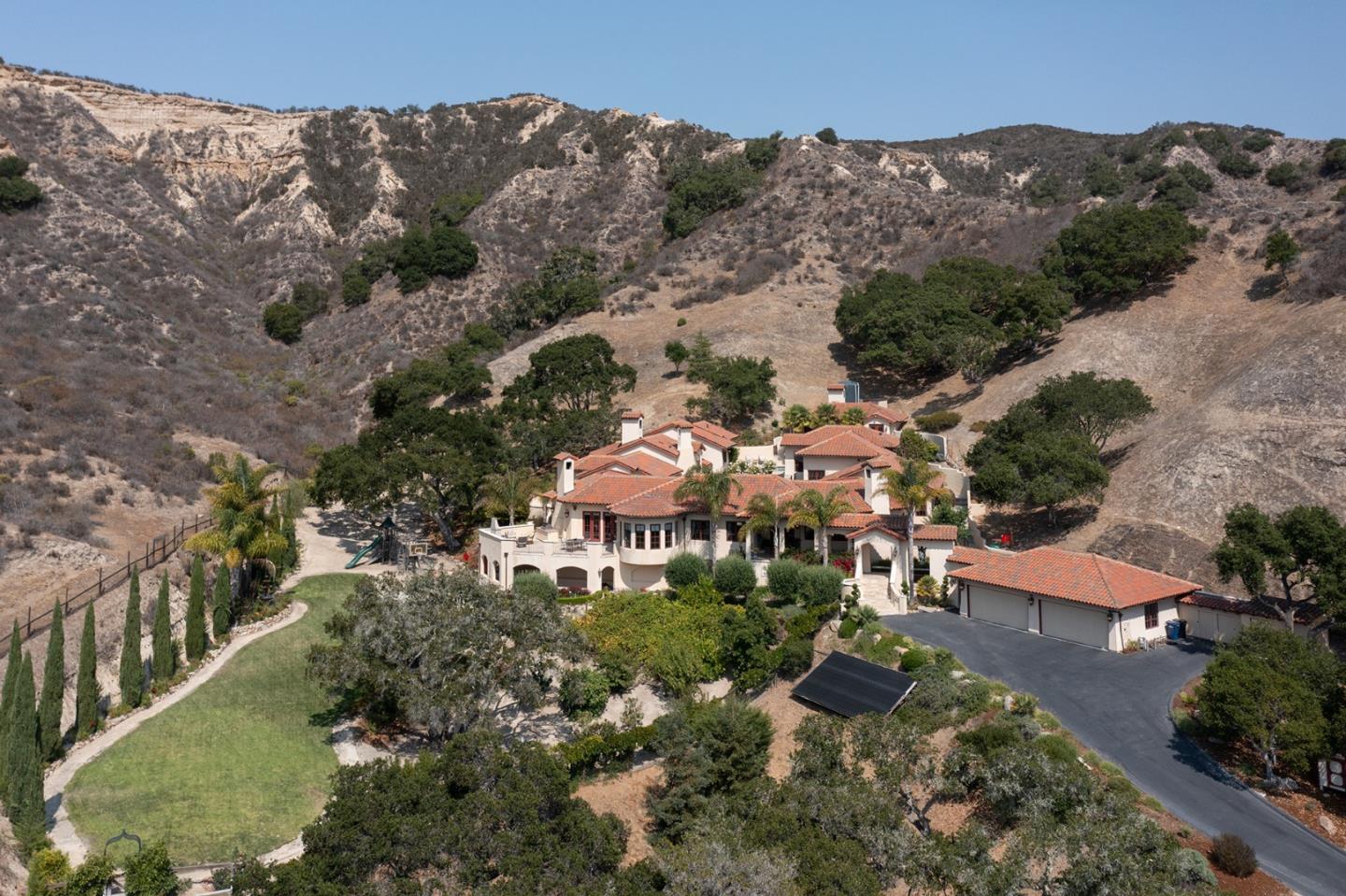 14501 Roland Canyon Road Salinas, CA 93908 - Photo 8 of 53