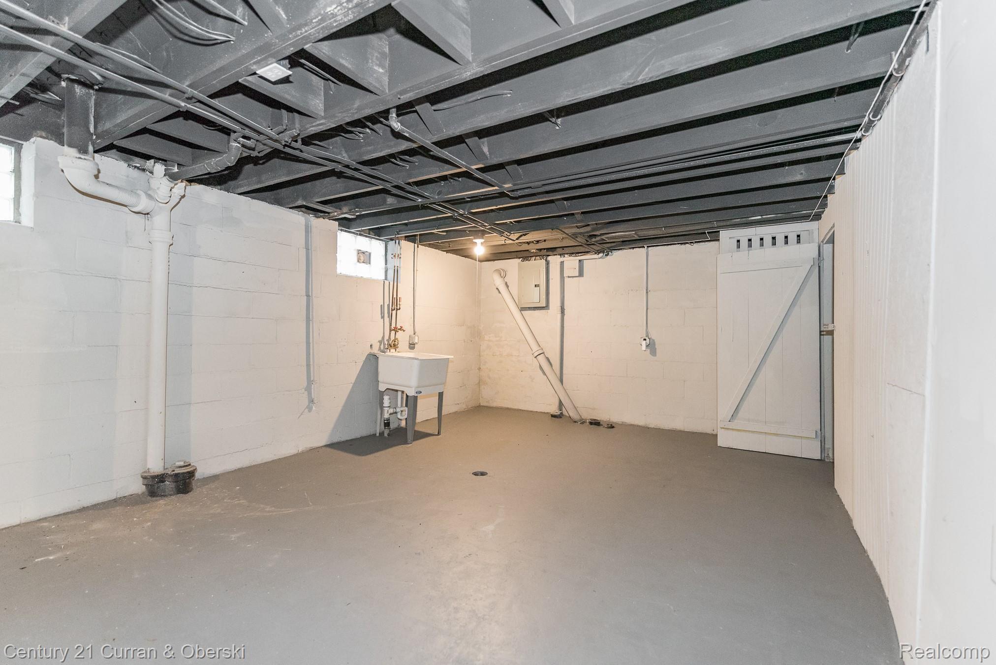 15070 Greenview Road Detroit, MI 48223 - Photo 26 of 28 DSC_4847.jpg