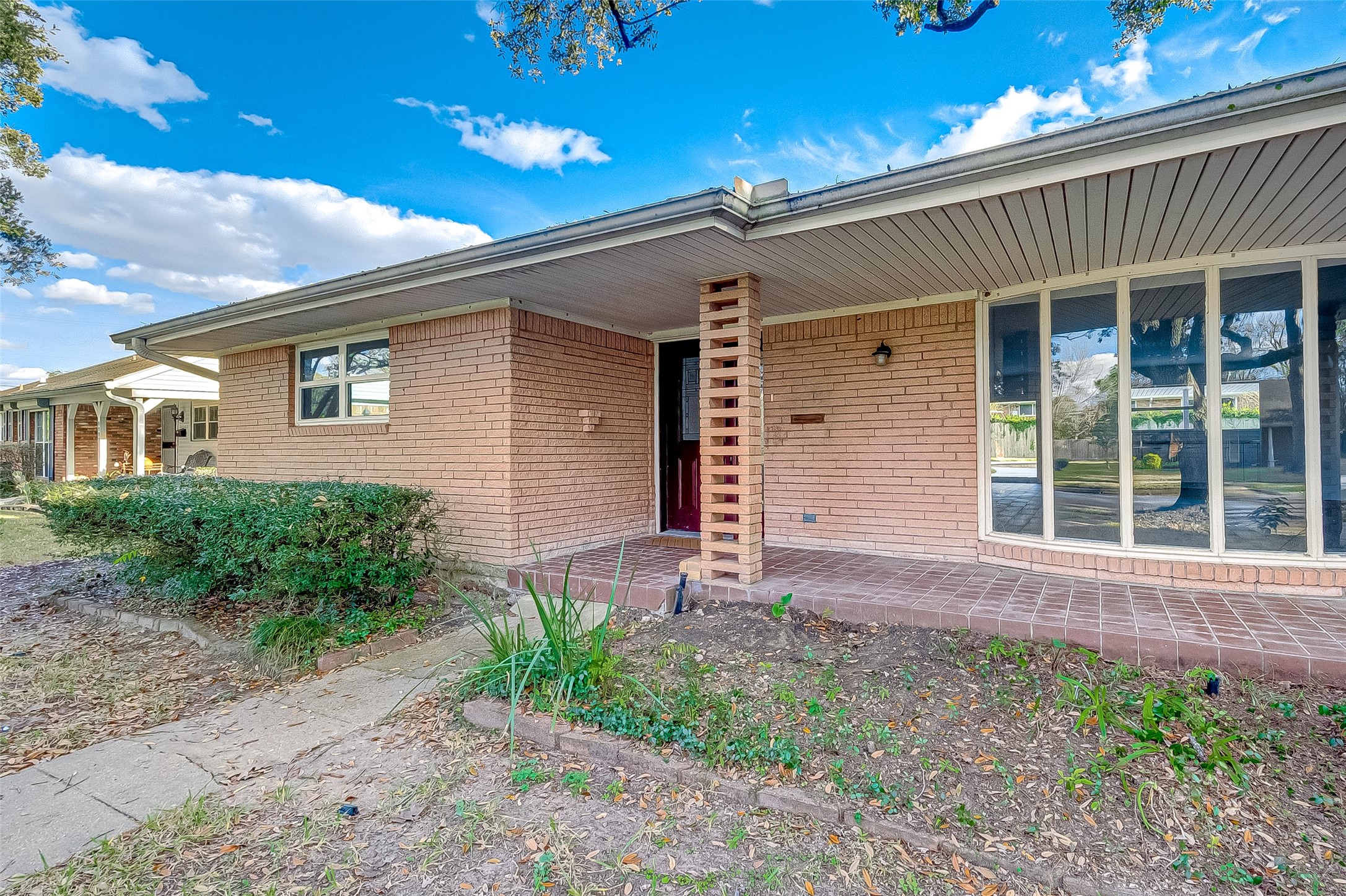 5007 Cheena Drive Houston, TX 77096 - Photo 5 of 40 a front view of a house