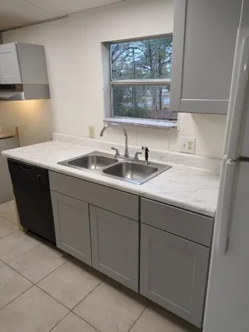 $1,275 | 63 Oleander Avenue, DeFuniak Springs, FL 32433